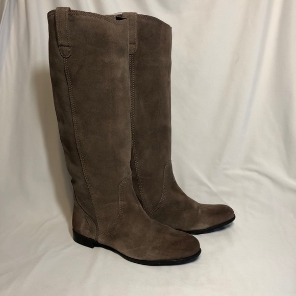 BDG Brown Suede Boots - Picture 5 of 13